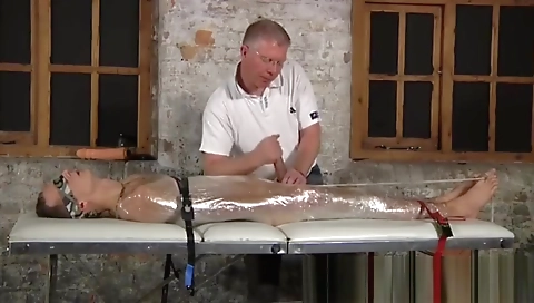 Hot anywhere sexy babe fucks a investigat caloriess