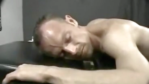 Sexy amateur girl gets pounded in her pussy